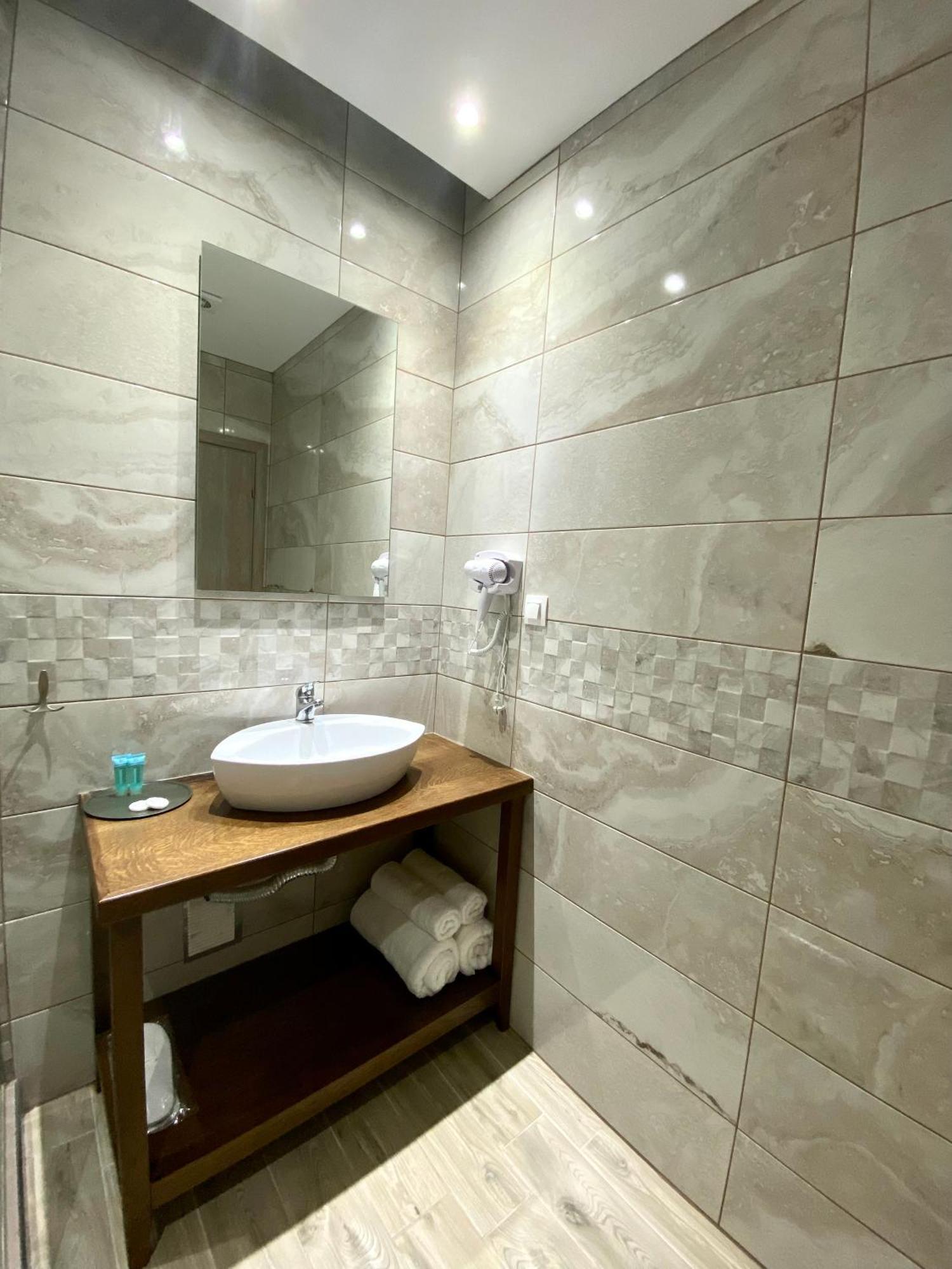 Thea Apartments สกาลา มาริออน ภายนอก รูปภาพ