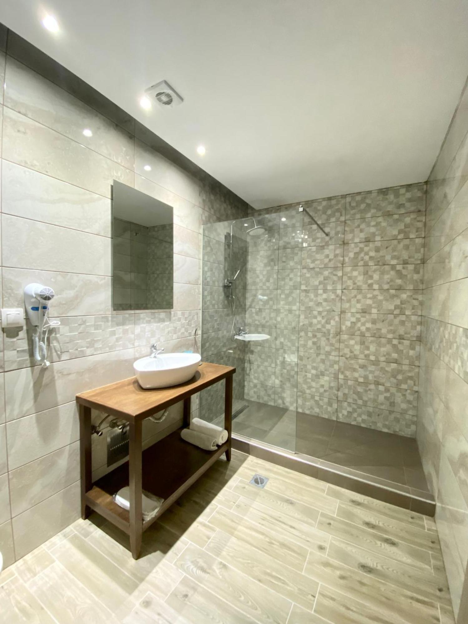 Thea Apartments สกาลา มาริออน ภายนอก รูปภาพ